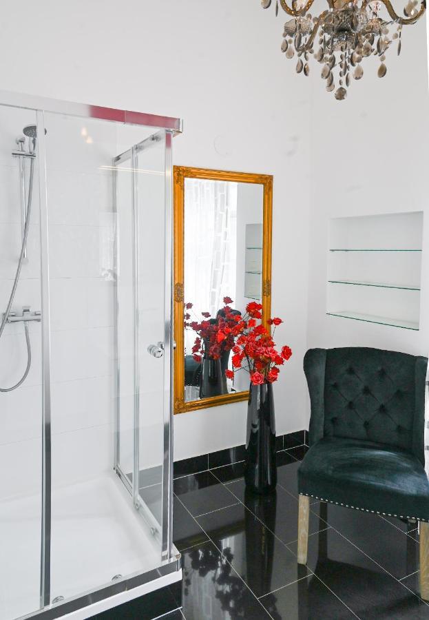 Delightful Hofburg Apartment